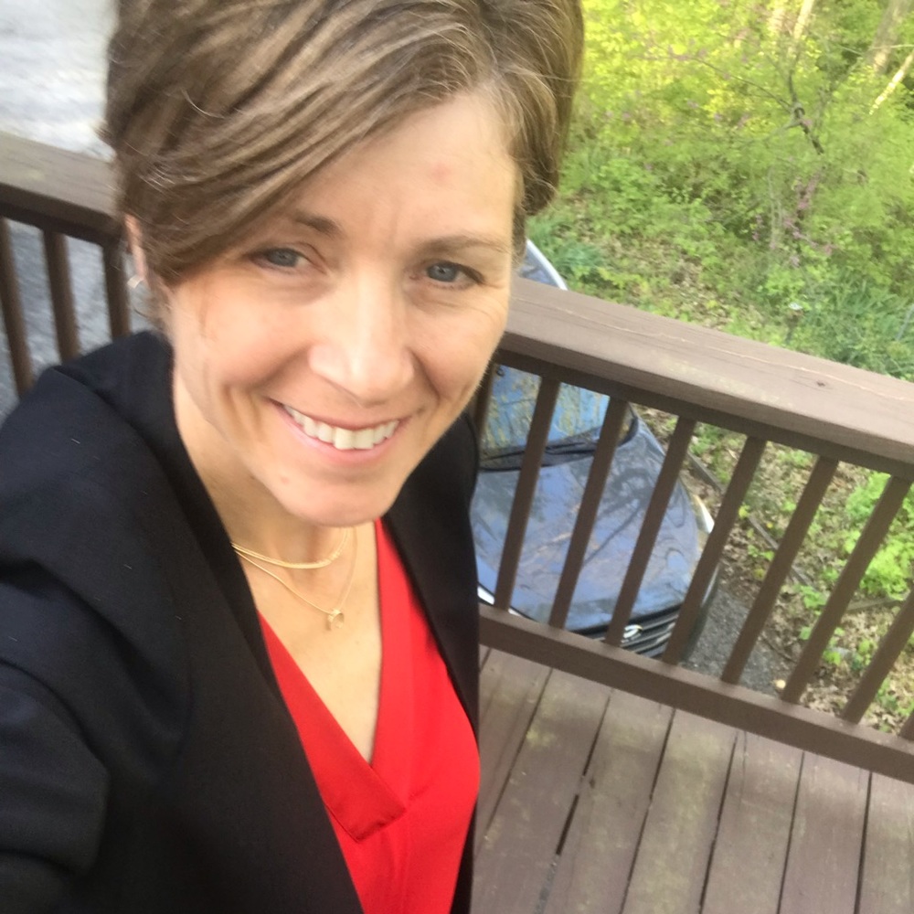 Meet your Posher, Julia